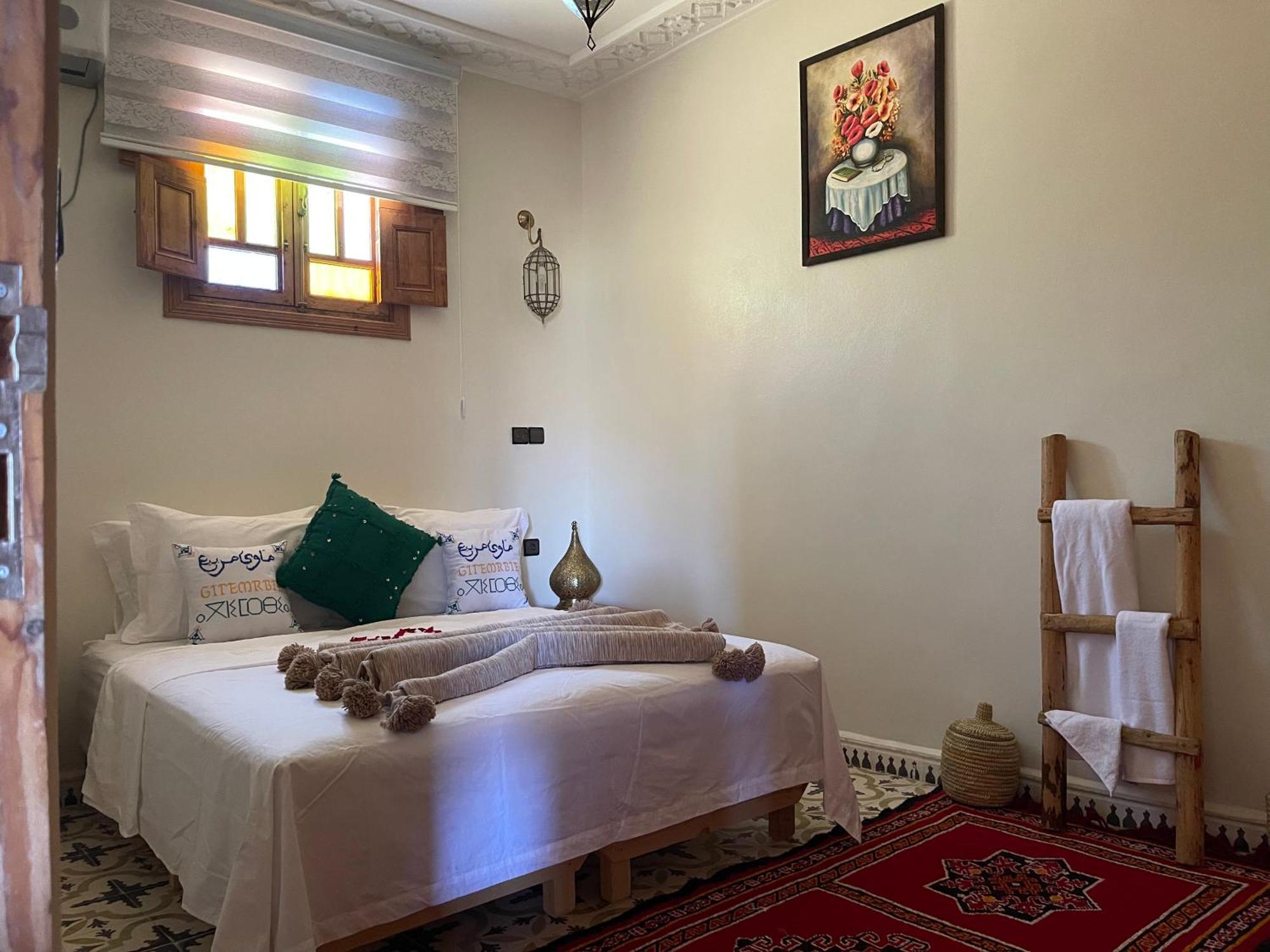 Gite Marbie Maison Rurale, Une Experience Naturelle Unique, Au Coeur Du Moyen Atlas, Maroc Kasba Tibouda Eksteriør billede