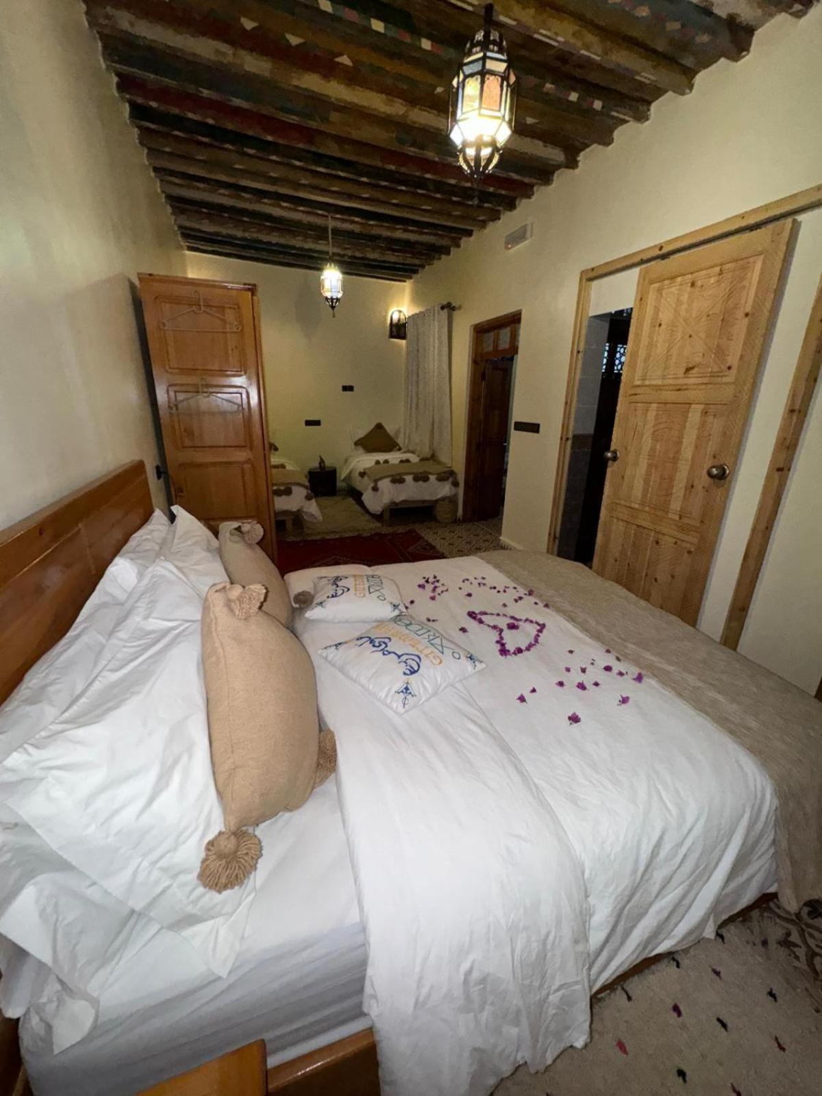 Gite Marbie Maison Rurale, Une Experience Naturelle Unique, Au Coeur Du Moyen Atlas, Maroc Kasba Tibouda Eksteriør billede